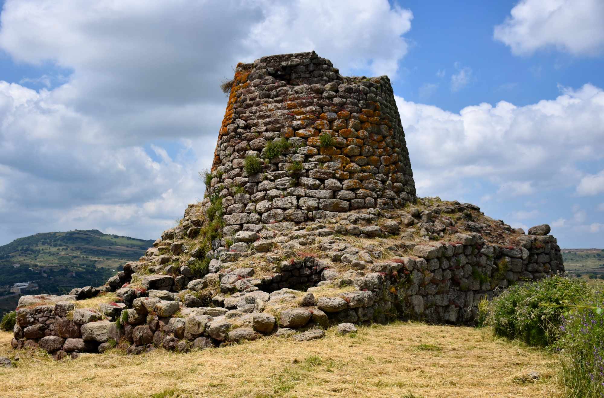 Nuraghe di Santa Barbara