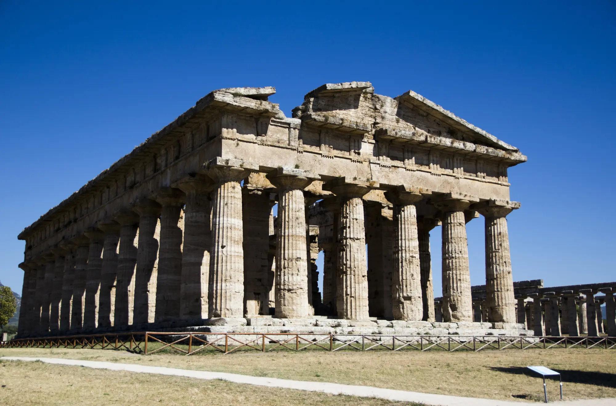 Giugno in Campania - Parco archeologico di Paestum